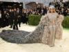 Geger! Beyonce Comeback di Met Gala 2026, Tampil seperti Mayat Berjalan