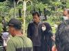 Tangis Fedi Nuril Pecah saat Makamkan Jenazah Ibunda Tercinta di TPU Karet Bivak