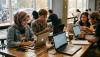 Gen Z dan Milenial Jadi Pengguna Internet Terbesar di Indonesia