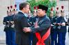 Prabowo Dijamu Makan Malam di Istana Elysee Paris, Kenakan Anugerah dari Macron