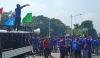Massa Demo di Depan Menara Danareksa, Jalan Medan Merdeka Selatan ke Patung Kuda Ditutup