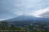 Gunung Semeru Erupsi Siang Ini, Semburkan Abu Tebal Setinggi 800 Meter