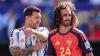 Viral! Marc Cucurella Tutup Mulut Saat Bicara dengan Messi, Kok Tidak Kartu Merah?