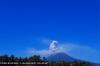 Gunung Ibu di Halmahera Barat Erupsi, Kolom Abu Membubung 600 Meter ke Langit