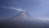 Gunung Merapi Luncurkan Awan Panas Guguran hingga 1,8 Km, Status Siaga