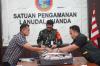 TNI AL Gagalkan Penyelundupan 30.789 Benih Lobster di Bandara Juanda - Bagian 4