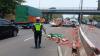 Kecelakaan di Tol Porong, Pikap Pecah Ban hingga Muatan Saus Kemasan Berceceran di Jalan
