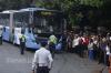 Ganjil Genap di Pintu Tol Cibubur 2, Penumpang TransJakarta Membludak - Bagian 2
