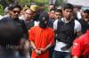 Polisi Jaga Ketat Rekonstruksi Pembunuhan Purnawirawan TNI AL di Pondok Labu - Bagian 1