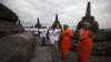 Umat Budha Gelar Ritual Doa Pagi Waisak di Candi Borobudur - Bagian 1