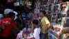 Pusat Jual Mainan Pasar Gembrong Diserbu Pembeli - Bagian 1