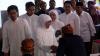 Kompak Berbaju Putih, Khofifah dan Keluarga Nyoblos di TPS 16 Jemursari - Bagian 4