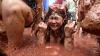 Ada Festival Tomatina, Kota di Spanyol Dibanjiri 160 Ton Tomat - Bagian 3