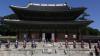 Presiden Jokowi Disambut Presiden Korsel Moon Jae-in di Istana Changdeokgung - Bagian 5
