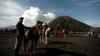 Berwisata di Keindahan Lautan Pasir Gunung Bromo - Bagian 2