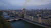 Foto-Foto Gereja Katedral Notre Dame Paris Hangus Dilalap Api - Bagian 2