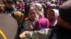 Pengusaha Tekstil Bagikan Zakat Mal kepada 2.000 Warga Surabaya - Bagian 3