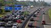 Buka Tutup dan Contraflow, Begini Kondisi Jalur Menuju Puncak - Bagian 2