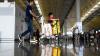 Suasana Bandara Hong Kong Kembali Dibuka usai Ditutup Demonstran - Bagian 3