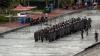 Deretan Kendaraan Militer China Berbaris di Perbatasan Hong Kong - Bagian 5