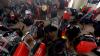 Calon Jemaah Umrah Gagal Berangkat Menumpuk di Bandara Juanda Surabaya - Bagian 2