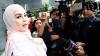 Jadi Saksi Kasus Korupsi, Jennifer Dunn Mengaku Terima Mobil dari Wawan - Bagian 1