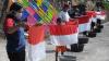 Sambut HUT Ke-76 RI, Warga Ampel Boyolali Mencuci Bendera Merah Putih Bersama-sama