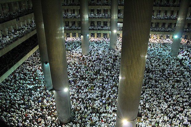 Peserta Aksi Reuni 212 Penuhi Istiqlal dan Monas 