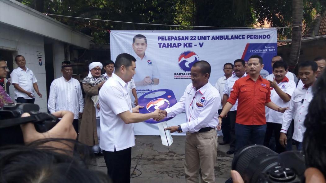 Peringati Hari Pahlawan, Perindo Bagikan 22 Ambulans ke 19 Provinsi 