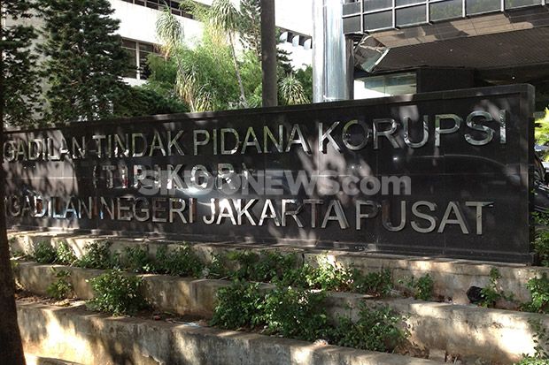 Sekjen dan Bendahara KONI Jalani Vonis Kasus Suap Dana Hibah Kemenpora Hari Ini