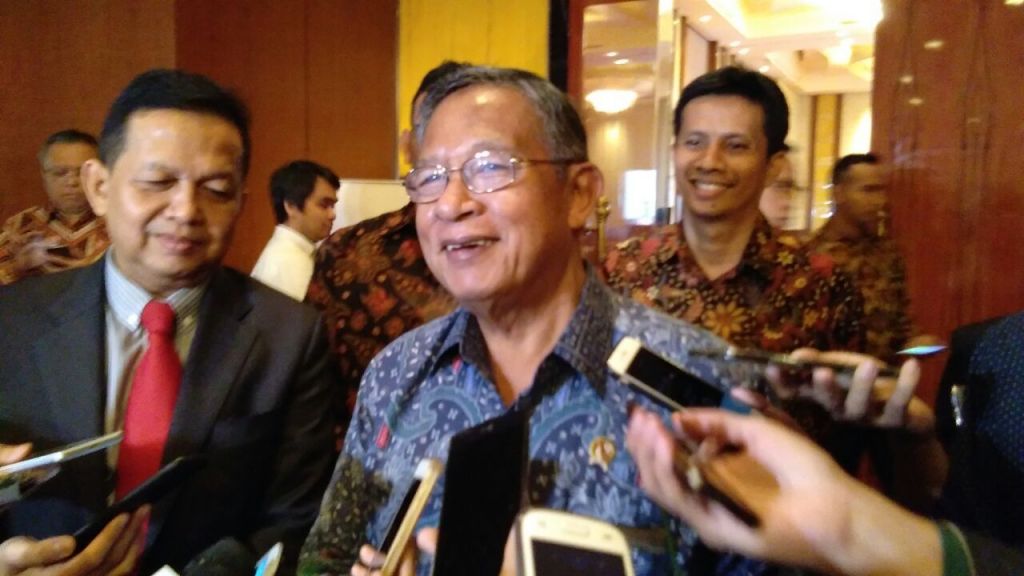Relaksasi DNI Tuai Pro-Kontra, Menko Darmin Kaji Bersama Pelaku Usaha