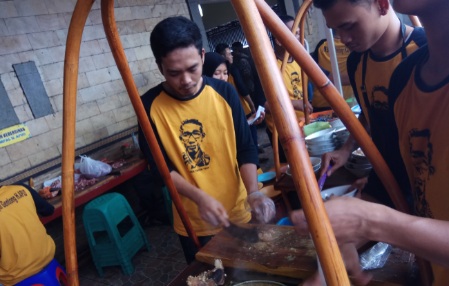 Ternyata, Ini Sejarah Empal Gentong Jadi Kuliner Hits di Cirebon