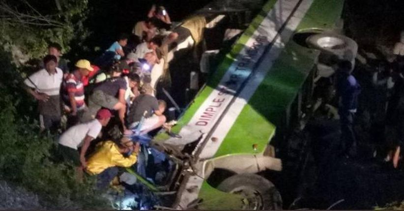 Bus Masuk Jurang di Filipina, 19 Orang Tewas