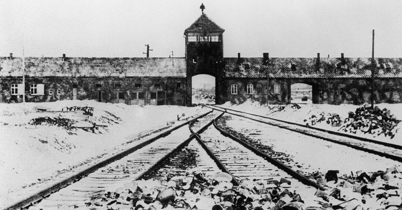 Selangkah Lagi, Polandia Resmi Menyangkal Terlibat dalam Holocaust
