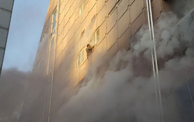 Korban Tewas Kebakaran Gedung Fitnes 29 Orang, Presiden Korsel Berduka