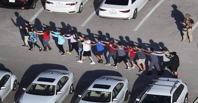 Begini Pelaku Beraksi Memembaki Siswa dan Guru SMA di Florida AS