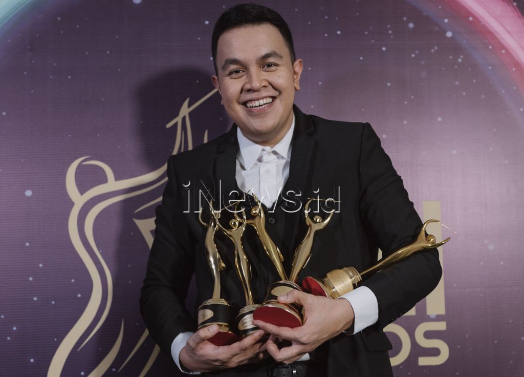 Tulus Boyong Piala Terbanyak, Simak Daftar Pemenang AMI Awards 2017