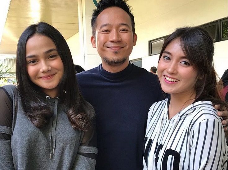 Ketemu Dua Mantan Pacar, Denny Cagur Dilema
