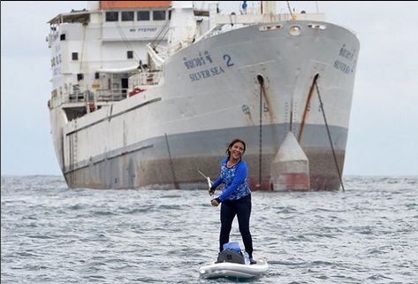 Susi Pudjiastuti Paddling di Teluk Sabang, Netizen: Kartini Zaman Now