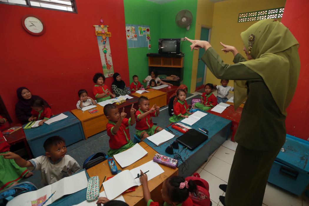 Pemprov DKI Janji Tingkatkan Upah Guru PAUD