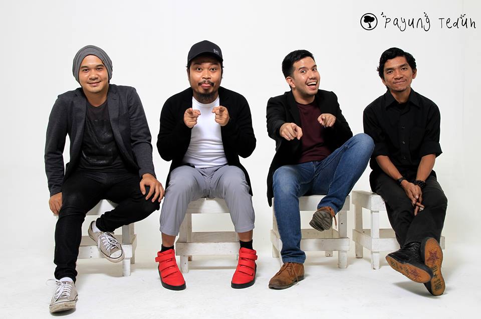 Isyarat Pamit Vokalis Payung Teduh lewat Rangkaian Foto di Instagram