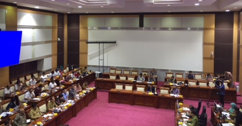 DPR Desak Kominfo Usut Penyalahgunaan Data Registrasi Prabayar