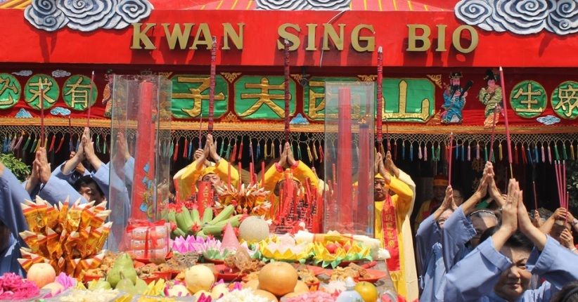 Kelenteng Kwan Sing Bio di Tuban Termegah di Asia Tenggara