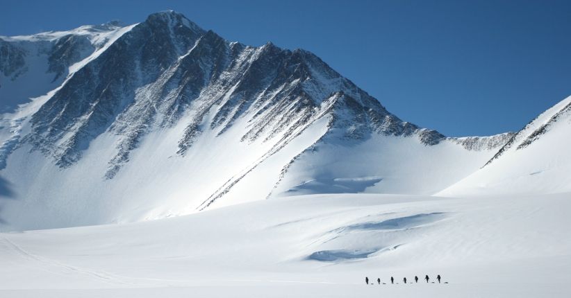 Cerita Mapala UI Gapai Puncak Tertinggi di Antartika, Vinson Massif