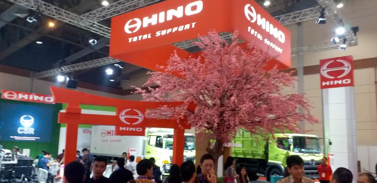 Hino Boyong 4 Unit Mobil Andalannya di Giicomvec