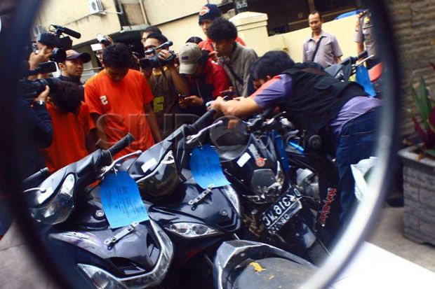 Pencuri Motor Babak Belur Diamuk Massa di Bekasi, Bermodal Pistol Mainan