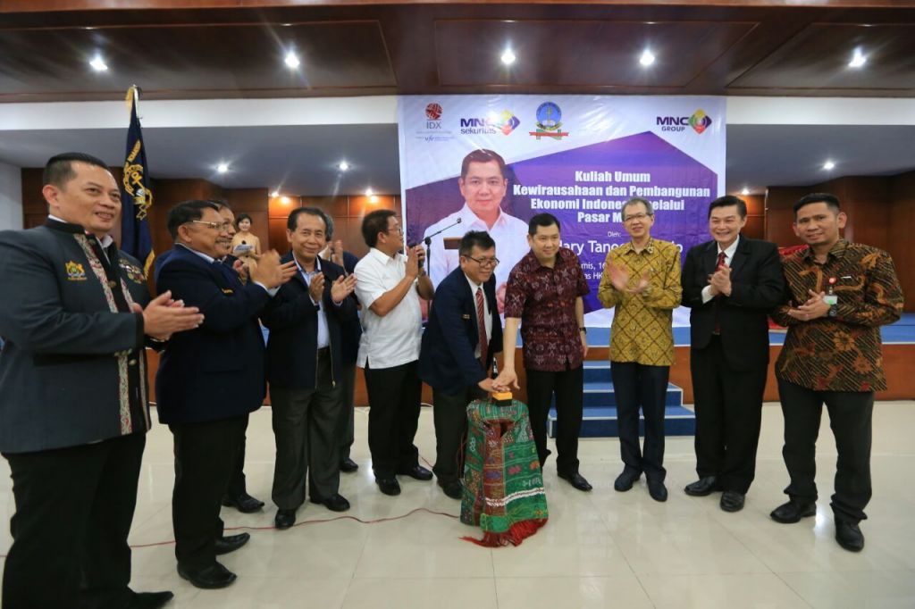 HT : Besarkan Pasar Modal, Pasar Uang dan Bangun Masyarakat Bawah