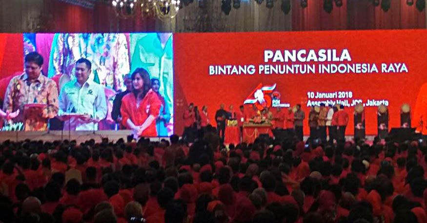  HUT Ke-45 PDIP, Mega Ajak Pimpinan Parpol Potong Tumpeng