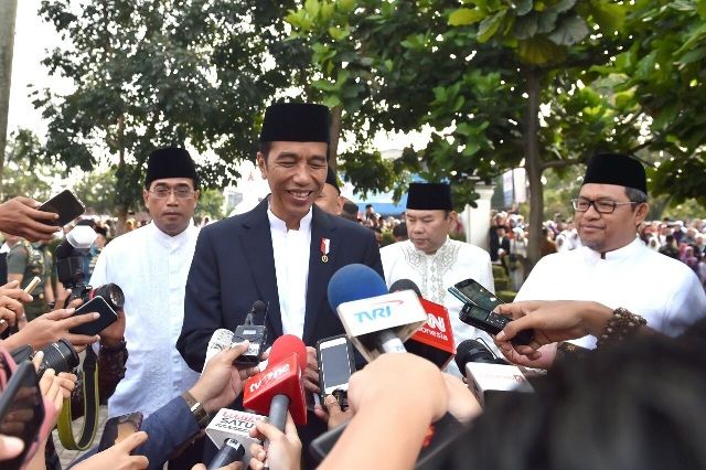 Jokowi Resmikan Pembangunan Rel Ganda KA Sukabumi-Bogor