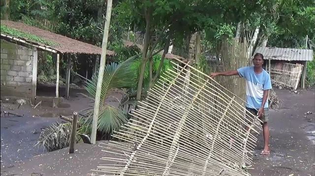 Diterjang Banjir Lahar Dingin, Fasilitas Umum di Bali Rusak